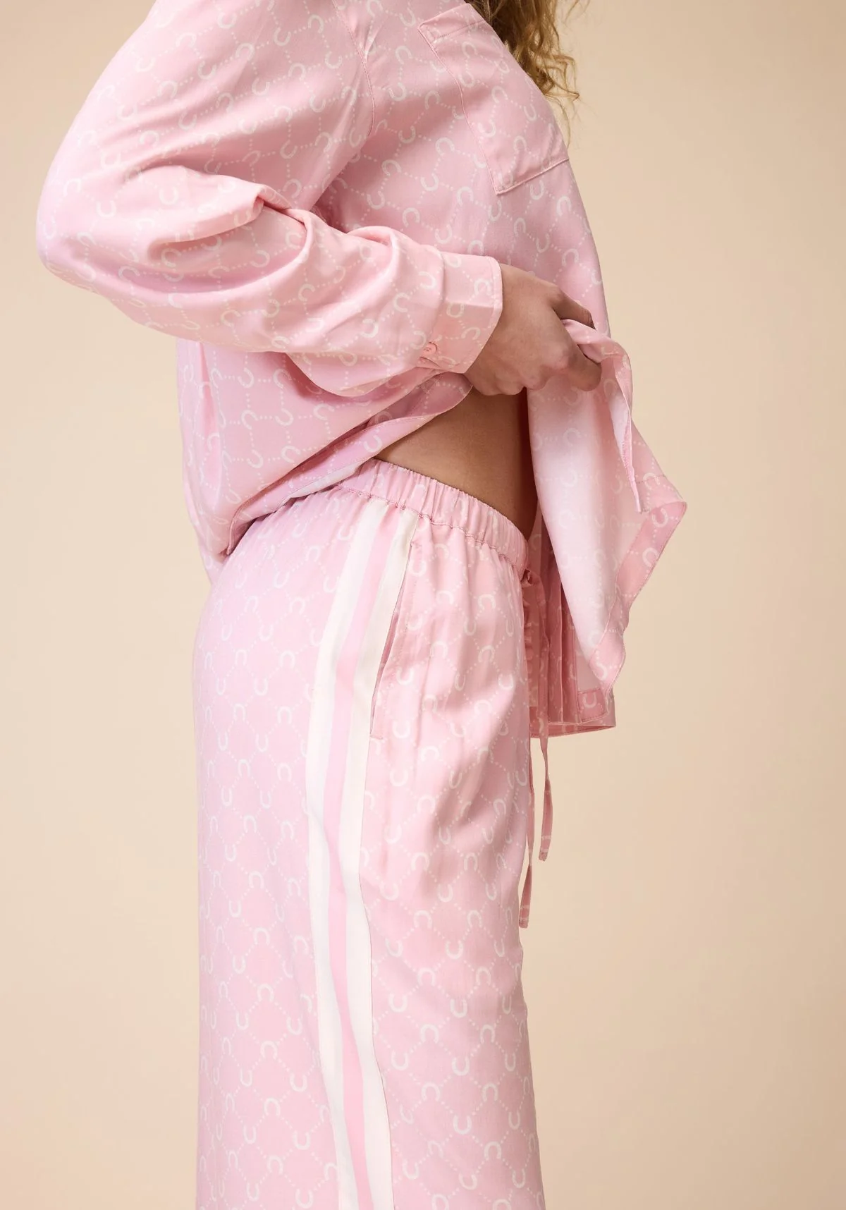 Horseshoe Long Pyjama Set - Pastel Pink - Image 4