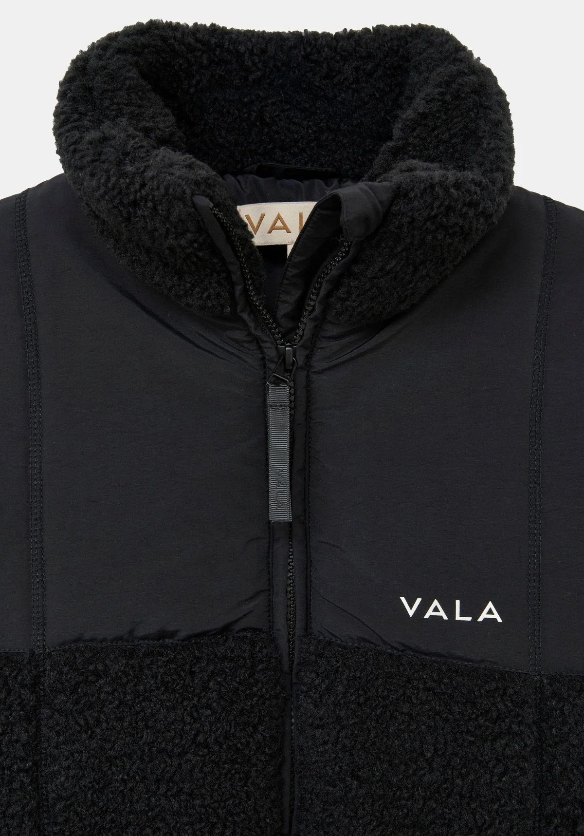 Milla Sherpa Quilted Jacket - Black - Image 13