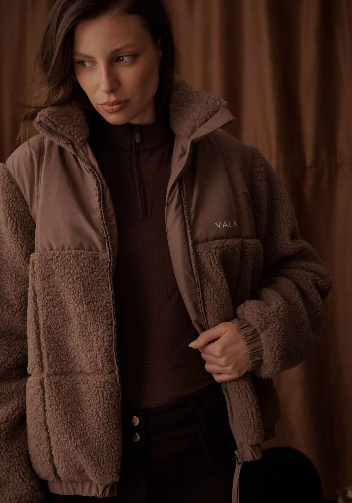 Milla Sherpa Quilted Jacket - Taupe - Image 15