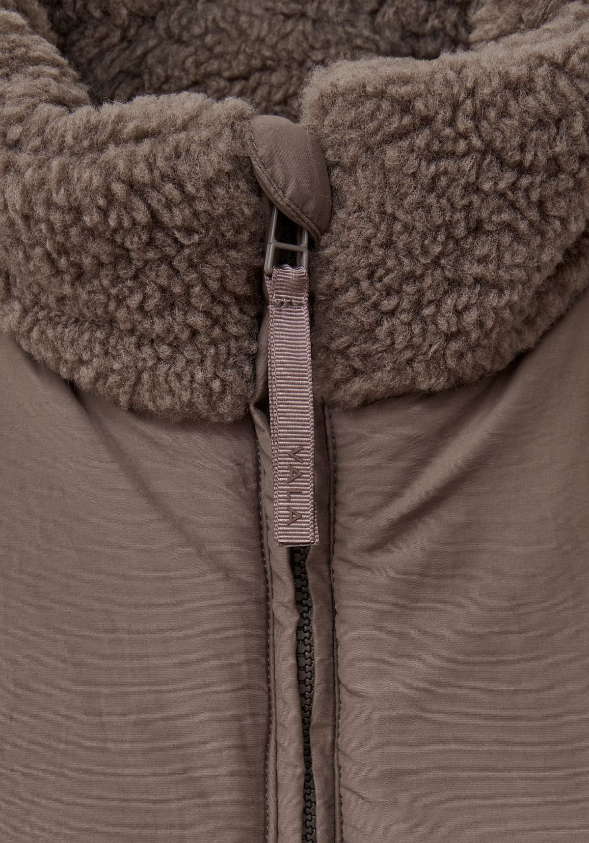 Milla Sherpa Quilted Vest - Taupe - Image 9