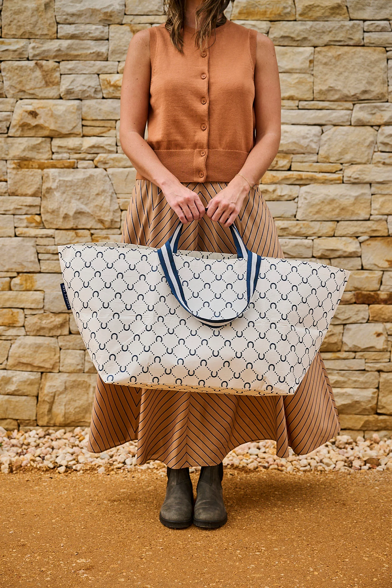 Navy Horseshoe Oversized Tote - Project 10 X VALA