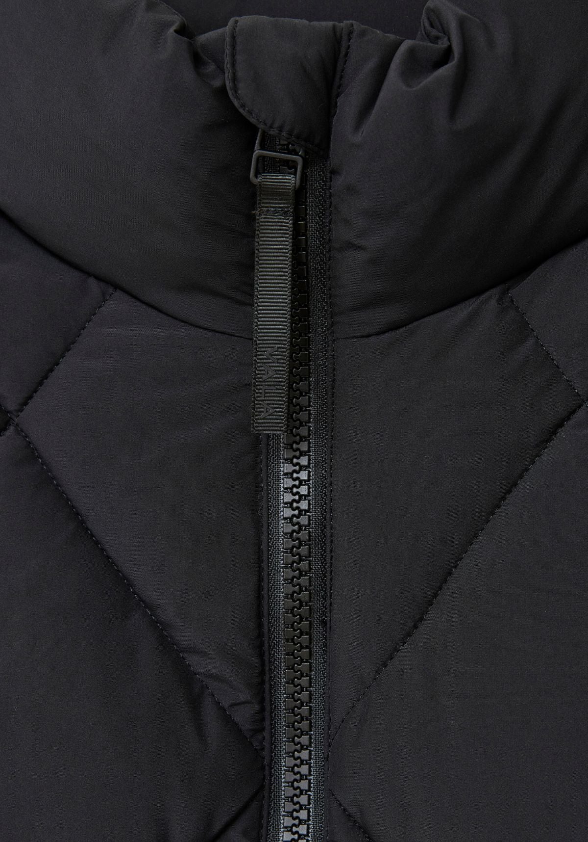 Diamond Quilted Vest - Black - Image 12